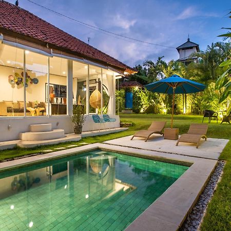 Villa Janitra Seminyak Buitenkant foto