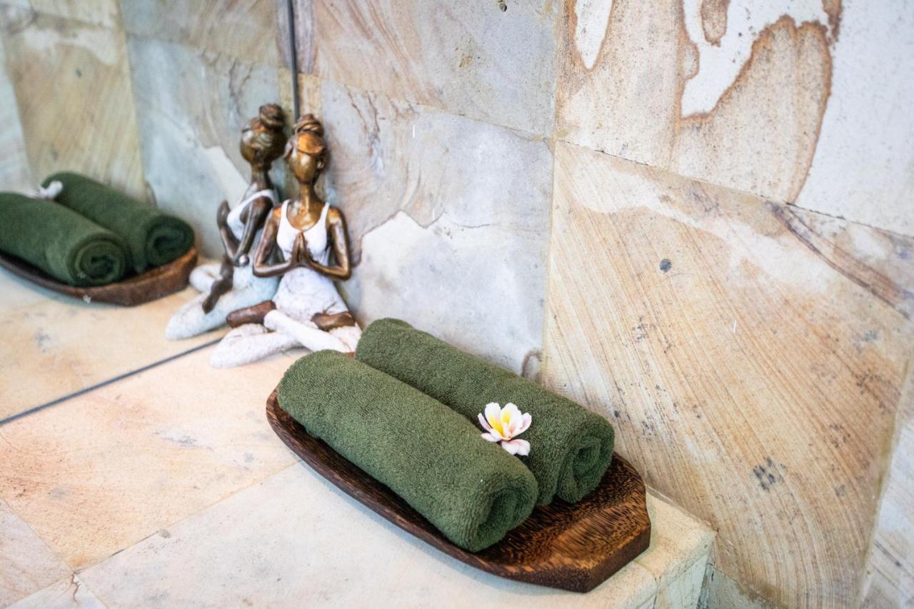 Villa Janitra Seminyak Buitenkant foto