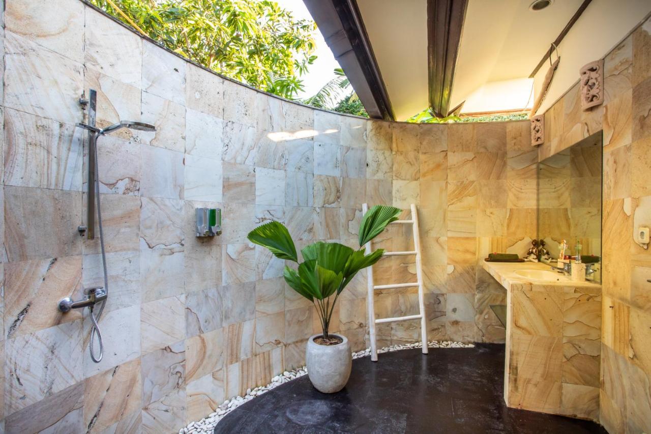 Villa Janitra Seminyak Buitenkant foto