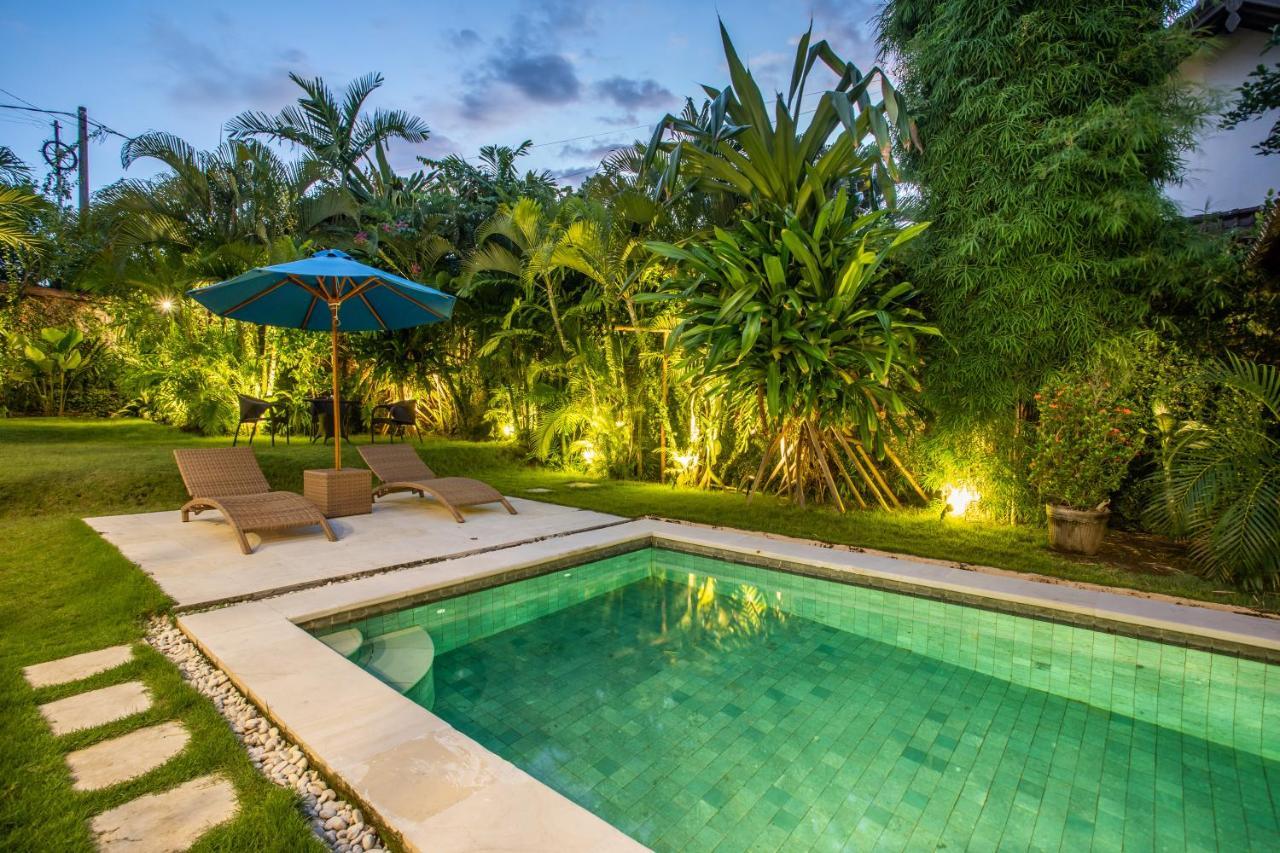 Villa Janitra Seminyak Buitenkant foto